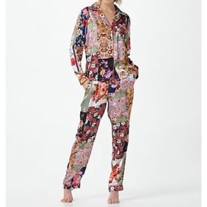 Nwt Tolani Collection Printed patchwork Pajama Set